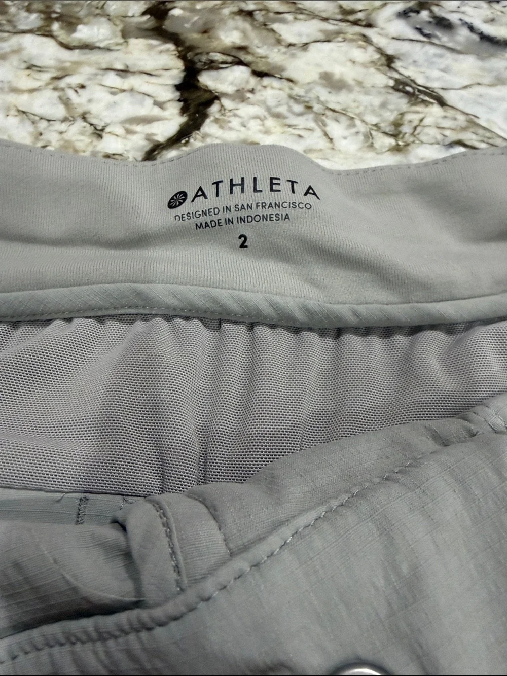 Athleta Trekkie North Shorts Gray Hiking Utility Trail Lightweight Gorpcore Sz 2